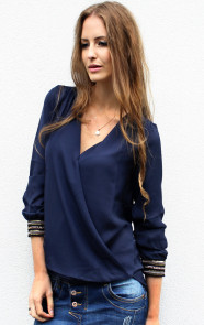 Musthave-Blouse