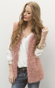 fluffy-vest-roze-dames