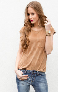 suedine-top-camel