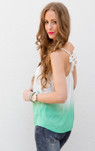 zomer-tops-met-dipdye-print