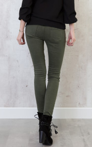 groene-skinny-jeans-dames