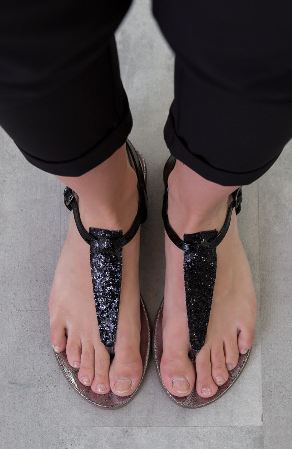 glitter-slippers-zwart