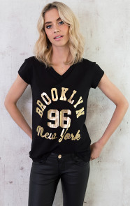 quote-shirt-goud-met-zwart