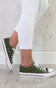canvas-sneakers-groen