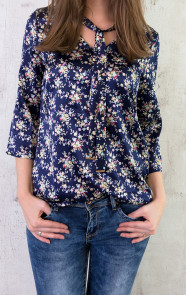 glanzende-bloemen-blouses-1