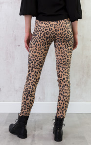 tregging-met-dierenprint
