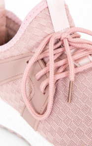 roze-sneakers-dames