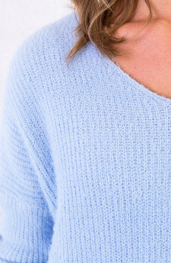 Fluffy V Trui Babyblauw | Themusthaves.nl Fluffy V Trui Babyblauw | Themusthaves.nl