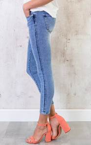 skinny-jeans-met-scheuren