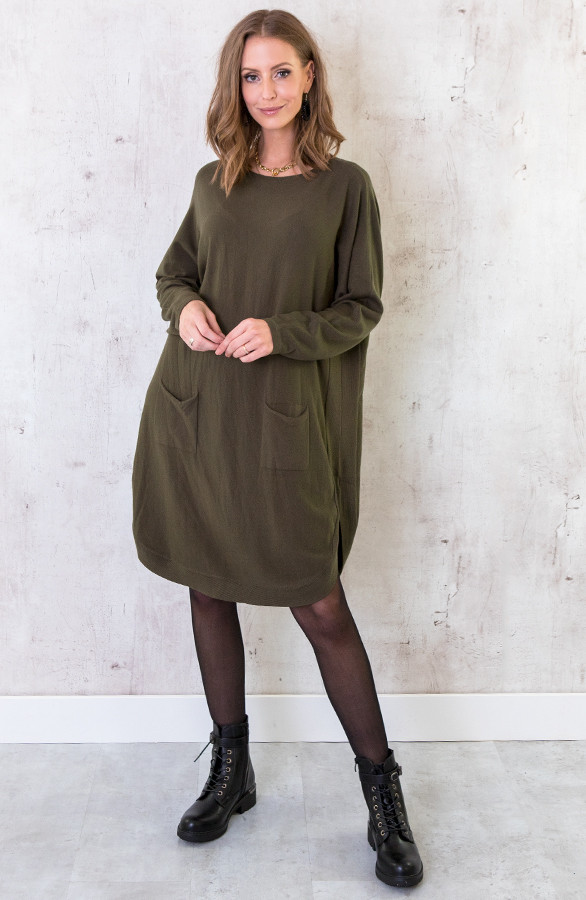 Comfy Trui Lang Legergroen | Themusthaves.nl Comfy Trui Lang Legergroen | Themusthaves.nl