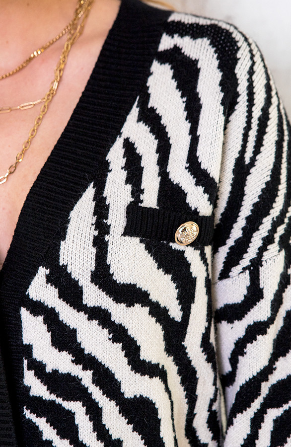 Zebra-Vest-Met-Knopen-Zwart-Creme-2