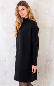 Oversized-Knitted-Dress-Zwart-1