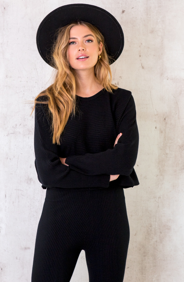 Rib Flared Set Zwart | fashionmusthaves.nl