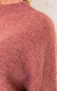 Essential-Knitted-Sweater-Oud-Roze-2