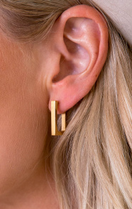 Rectangle-Earrings-Gold-1