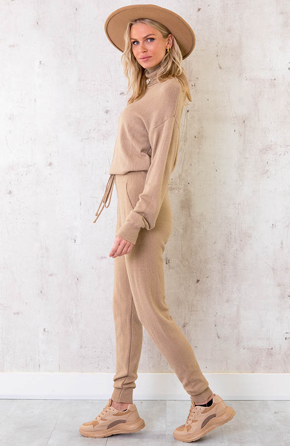 Soft-Comfy-Broek-Camel-3