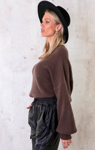 Soft-Knitted-Sweater-Choco-9
