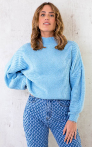 Knitted-Sweater-Babyblauw-1