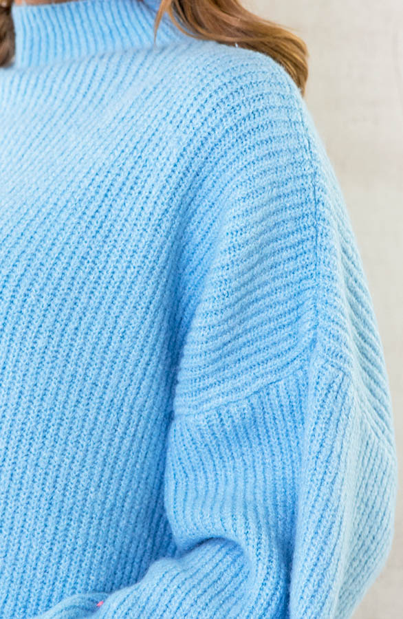 Knitted-Sweater-Babyblauw-5