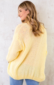 Oversized-Knitted-Vest-Soft-Yellow-4