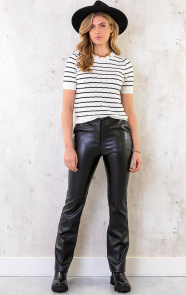 Leather-Flared-Pants-Zwart-1