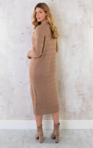 Knitted-Dress-Kabelpatroon-Camel-5