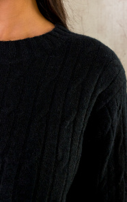 Knitted-Dress-Kabelpatroon-Zwart-1