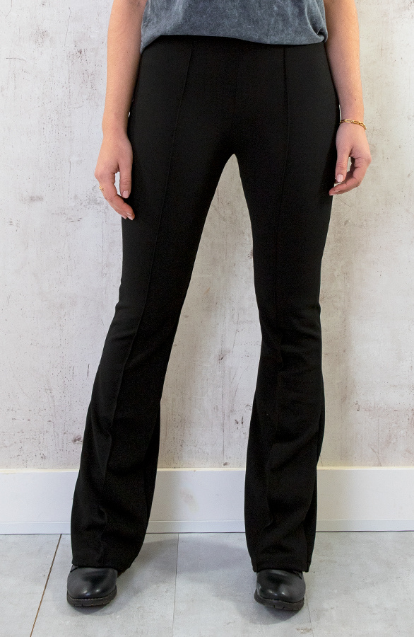Flared-Broek-Met-Naad-Zwart-3
