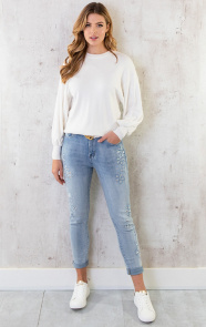 Jeans-Met-Embroidery-Light-Blue-1