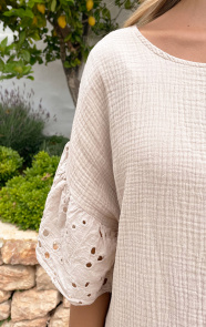 Mousseline-Embroidery-Oversized-Jurk-Beige