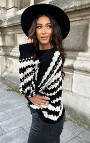 Boho-Knitted-Sweater-Zwart-11