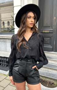 See-Trough-Blouse-Zwart-1