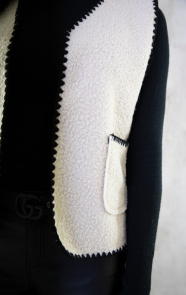 Detailed-Gilet-Beige-3-4