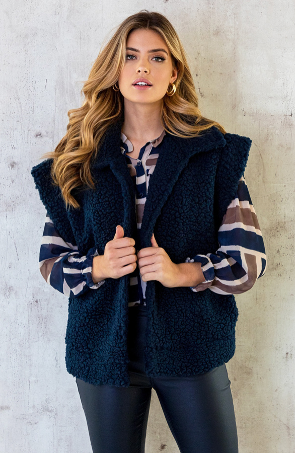 TEDDY-GILET-OVERSIZED-MARINE-12