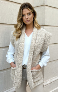 Teddy-Gilet-Met-Schouderdetail-Beige-2