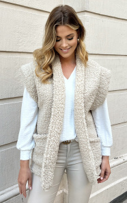 Teddy-Gilet-Met-Schouderdetail-Beige-3