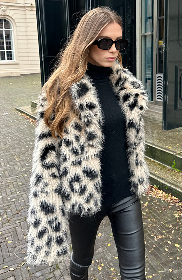 Fur-Jas-Leopard-Zwart-Beige44-1