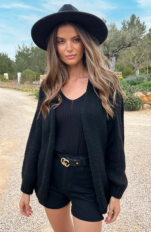 Oversized-Knitted-Vest-Zwart-1
