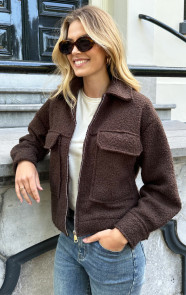 Boucle-Jacket-Met-Rits-Choco-5