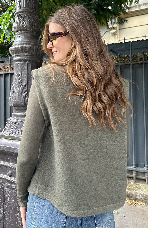 Soft-Oversized-Button-Gilet-Army-8