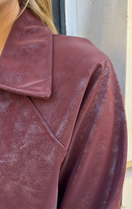 Coated-Oversized-Jacket-Burgundy-9