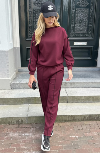Oversized Trui Met Bies Burgundy