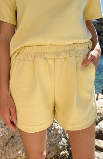 Comfort Sweat Short Butter Yellow