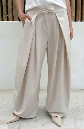 Ultra Pleated Wide Leg Pants Beige
